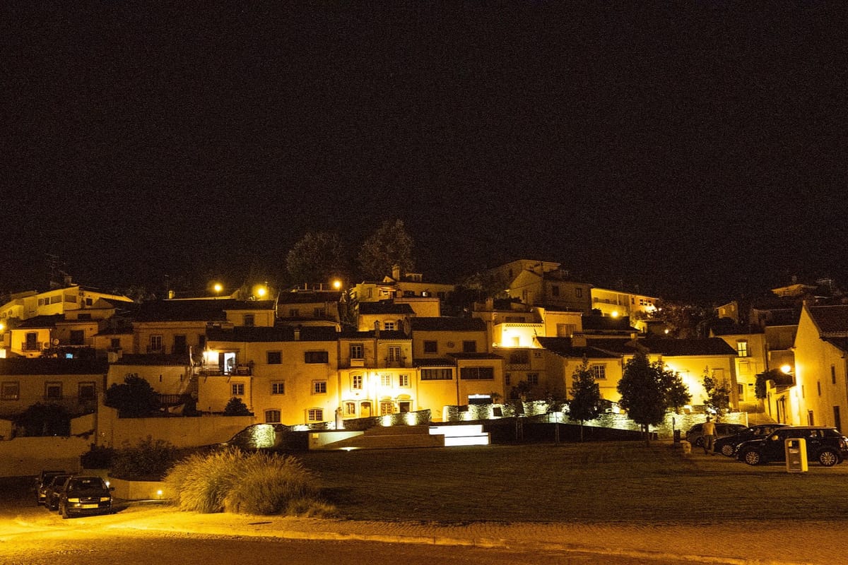 The Former Tupperware Factory in Constância Is Sold for 4 Million Euros to a Leiria District Cutlery Maker, Leaving Former Workers About Half of What They Are Owed
