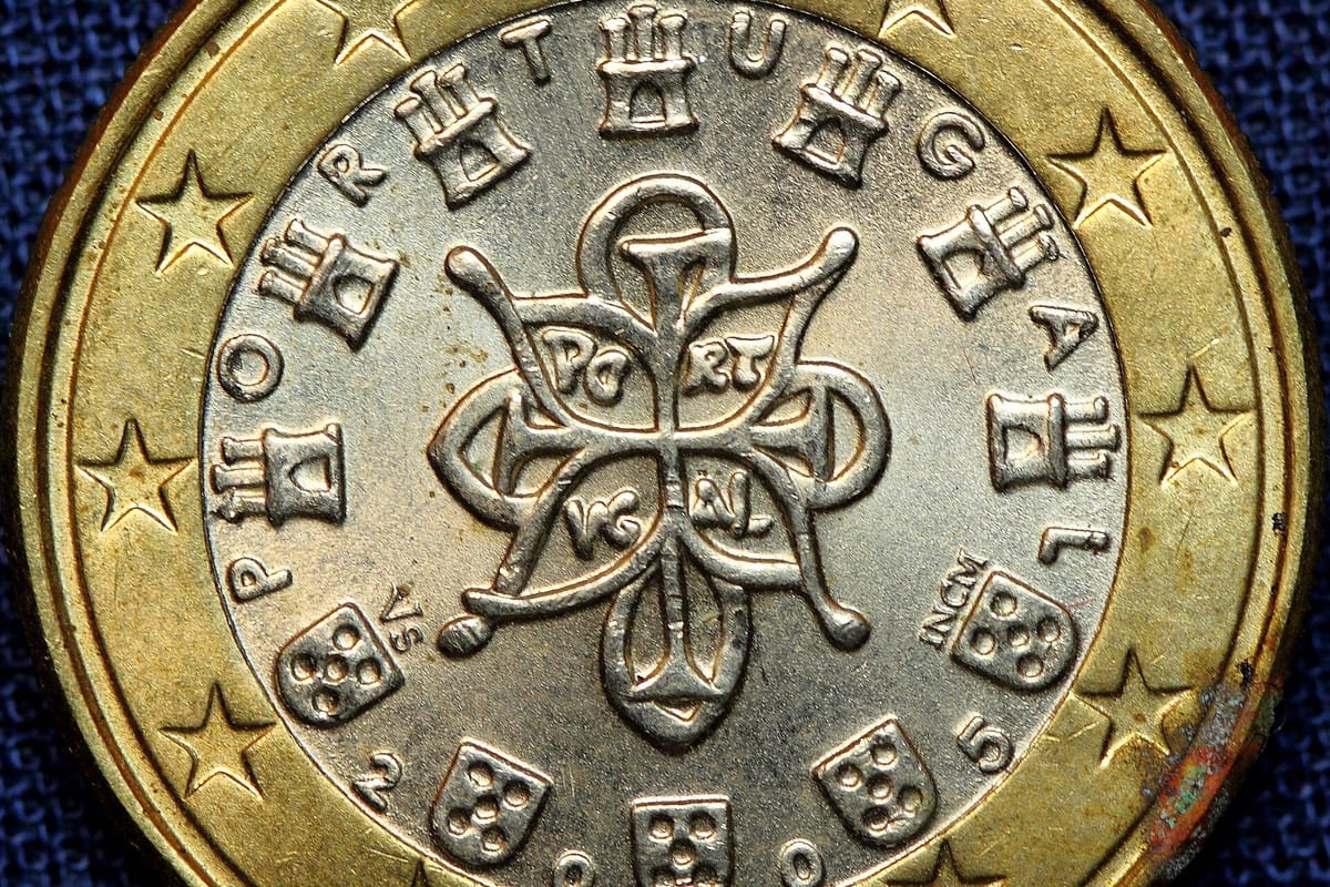 Portugal's Household Saving Rate Slips to 12.1 Percent as Spending Outpaces Income and Household Debt Tops 187 Billion Euros