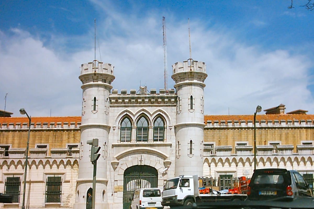 Prison Guards Call a Strike From 17 November to 3 January, and Their Union Says Families Would Get One Visit a Week
