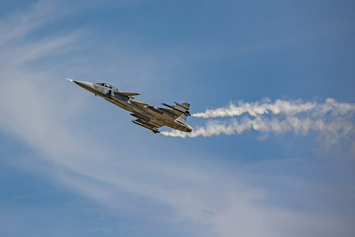 Saab Walks the Portuguese Defence Industrial Pitch Public — €5 Billion Over 20 Years for the Gripen E, OGMA in Final Assembly, Critical Software Building the Simulator and an RBS15 Naval Add-On Sweetener