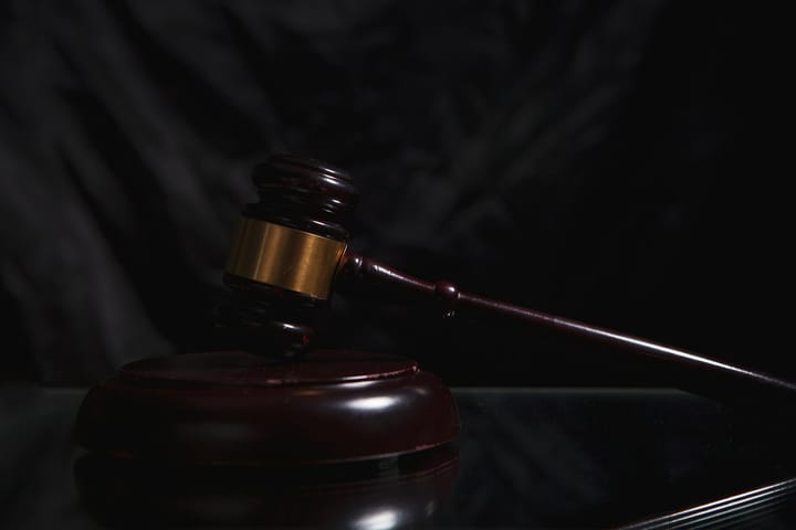 Évora's Tribunal da Relação Strikes the Terrorism Convictions From the Tancos Paiol File for Paulino, Pais and Hugo Santos — Sentences Trimmed for Seven Defendants and the First-Instance Pacto-de-Silêncio Finding Reversed