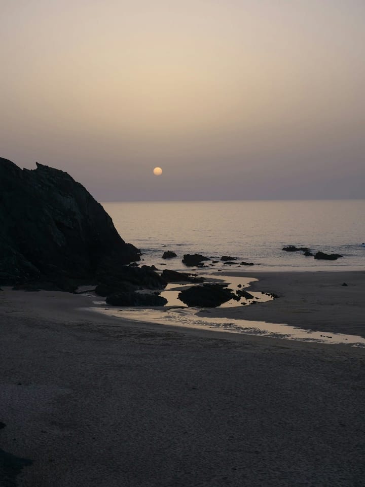 Algarve Reservoirs at 95% Capacity Buy Three Years of Cushion — APA's Surplus Posture Reshapes the 2026 Summer Calendar From Rationing to Allocation