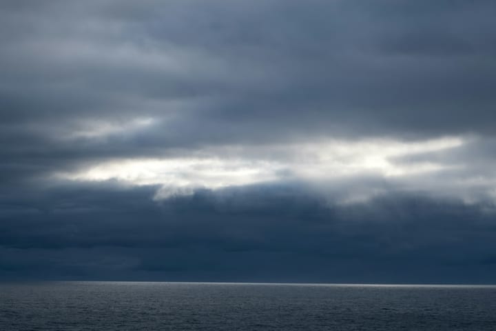 IPMA Steps Twelve Mainland Districts Down to Yellow on the Aviso Amarelo Scale for Thunderstorms and Rain — Atlantic Front Clears the Norte Coast by 09:00 as the Interior Carries the Window Through 21:00