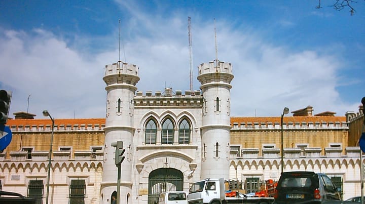 Filmed Slapping a Prisoner, a Guard Faced No Case Because Time Ran Out, the Ombudsman's Prison Inspectors Report
