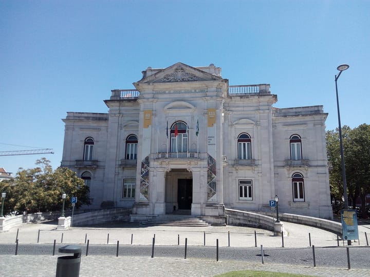 The neoclassical front of the NOVA Medical School building on Campo dos Mártires da Pátria, Lisbon